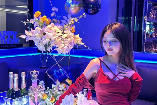 襄阳精英荟ktv招聘面试要求形象第一,身高第二,人品第三