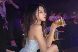 怎么做好夜场工作/怎么样快速挣钱:第一面试靠长相,第二试台靠打扮,第三订房靠欲擒故纵技巧